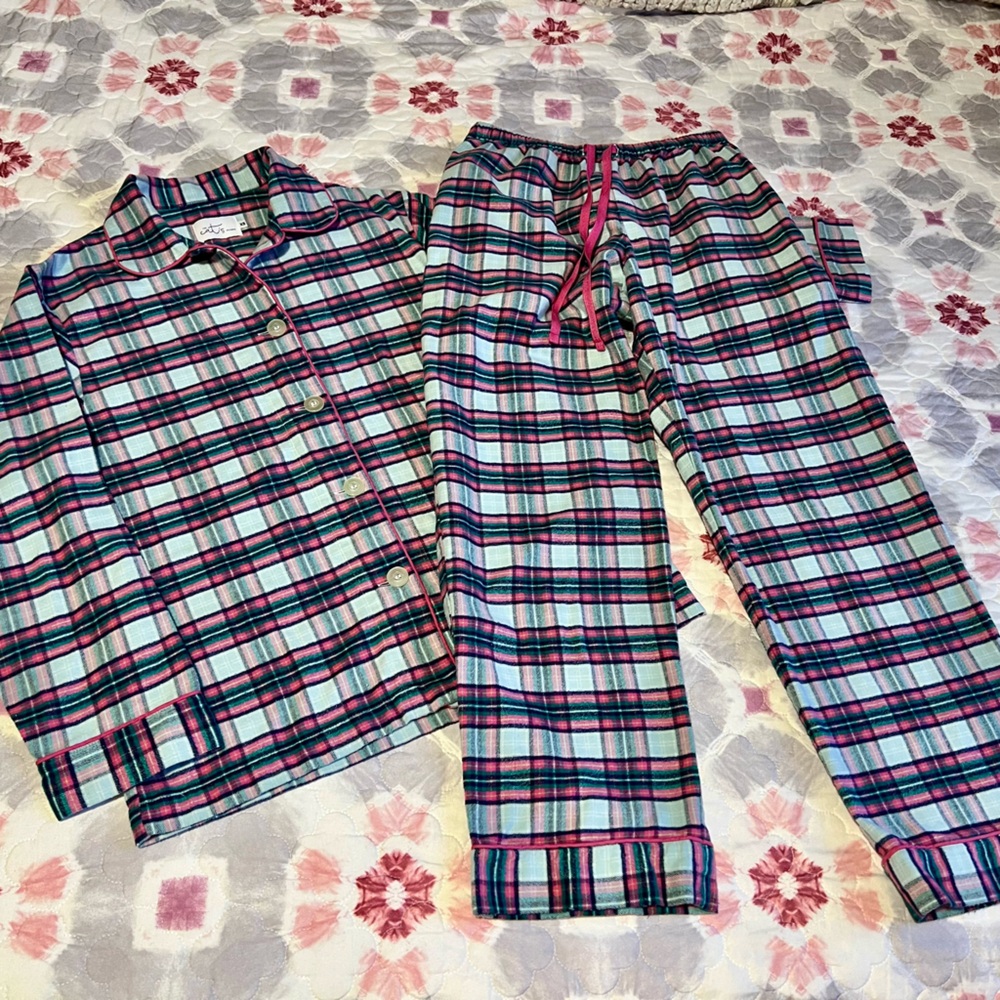 The Cat’s Pajamas Plaid Flannel Set